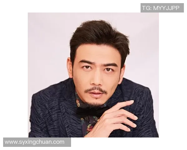 足球明星杨烁个人简历与精彩瞬间图片展示